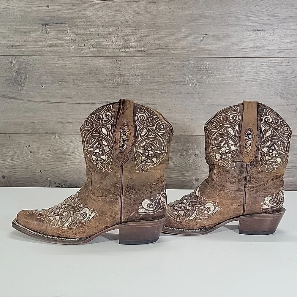 Brandon Cut-out Embellished Western Cowboy Short Boots - Brown Sz 8.5
